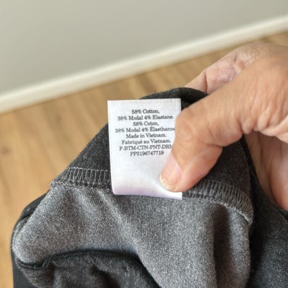 Everlane The Dream Pants Color is Gray Size XSmall - Picture 10 of 10